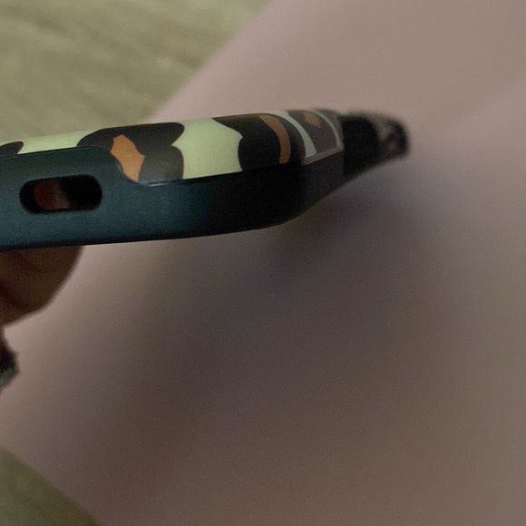 Casely leopard bold case iPhone 11 Pro Max - Picture 5 of 7